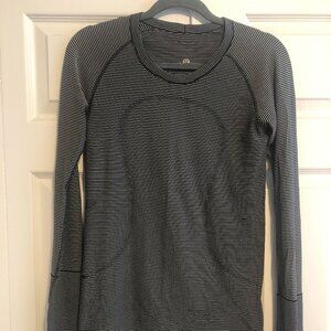 Vintage Lululemon Long Sleeve Swiftly Tech, Black and White striped, Size 6